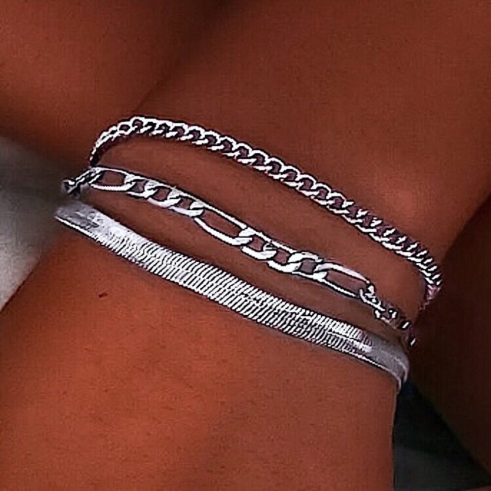 ⚜️[𝟯/$𝟭𝟴]⚜️NEW 3 Layered Curb Figaro Herringbone Chains Bracelet - Picture 3 of 13